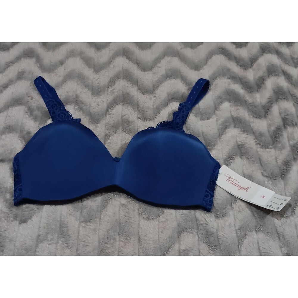 Triumph Womens Size US 32D EU 70D Blue Lace Padded Bra NWT With Underwire